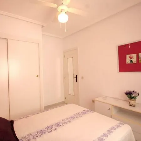 New Refurbished Flat Apartment *